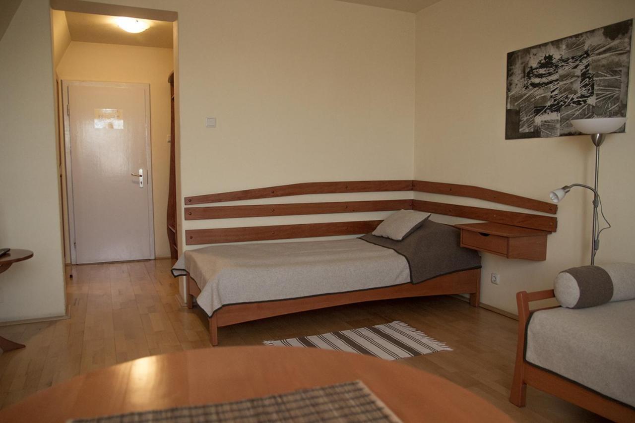 The Zen Hotel - Posticum Oradea Exterior foto